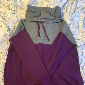 Loose high neck sweatshirt